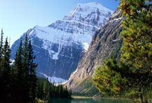 黑白直播-体操总决赛上演强强对话，川蜀霹雳队读秒扳平泰山天虎队，团队配合流畅；目标直指冠军的简单介绍